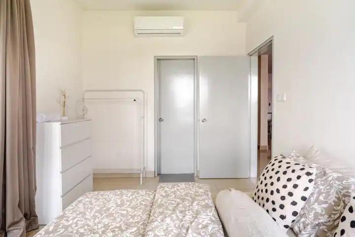 Suasana Residensi Damai Apartment Petaling Jaya Exterior photo