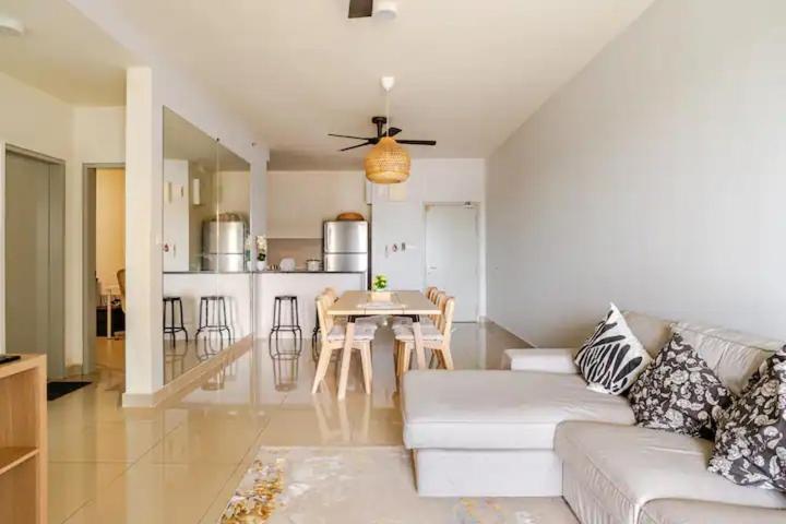 Suasana Residensi Damai Apartment Petaling Jaya Exterior photo
